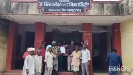 वल्लभनगर: तारावट में राजनीतिक द्वेषता से अतिक्रमण हटाने के लिए दिए अपूर्ण नोटिस के खिलाफ ग्रामीणों ने किया प्रदर्शन