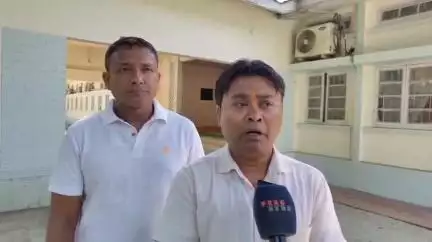 তিনিচুকীয়া: গুইজান পঞ্চায়তত ভূৱা প্ৰমাণ পত্ৰৰে সভাপতি পদ দখলৰ অভিযোগ, সদৰত জিলা আয়ুক্তক অভিযোগ দাখিল কৈৱৰ্ত যুৱ ছাত্ৰ সন্মিলনৰ