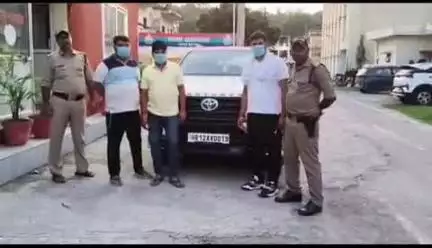 ऋषिकेश: रायवाला में फॉर्च्यूनर में हरियाणा निवासी लोगों द्वारा हुड़दंग मचाने के आरोप में चालान और वाहन किया गया सीज