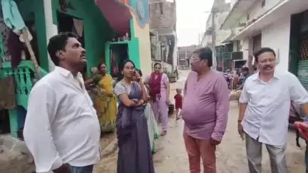 తుని చాపల మార్కెట్ ప్రాంతాన్ని పరిశీలించి పలు సూచనలు ఇచ్చిన చైర్పర్సన్ మరియు కమిషనర్