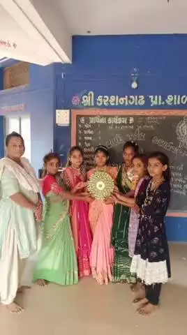 મુળી: કરશનગઢ ગામની સ્કૂલ ખાતે સ્કિલ્સ બાળમેળા આયોજન કરાયું.