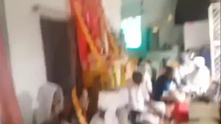 धनौरा: मंडी धनौरा के गांव चुचैला कला में गुरु पूर्णिमा पर हवन पूजा का आयोजन, गुरु का लिया आशीर्वाद
