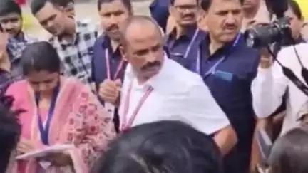 मस्तुरी: राज्यपाल ने डीपी विप्र कॉलेज को स्वायत्त बनाने की मांग के तहत हाईकोर्ट के आदेश की प्रति मंगवाई, कलेक्टर को दिए निर्देश