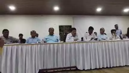 खालापूर: मोरबे धरण प्रकल्पग्रस्त कृती समितीचे साखळी उपोषण अखेर स्थगित