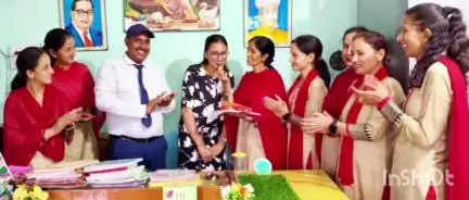 रिवालसर: गेट परीक्षा पास कर आईआईटी दिल्ली में प्रवेश पाने पर लुहाखर गाँव की तमन्ना को आरकेएम स्कूल प्रबंधन ने किया सम्मानित