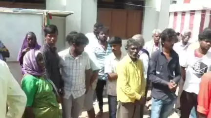 ಚಿಕ್ಕಬಳ್ಳಾಪುರ: ಹೆಂಡತಿ ಮಕ್ಕಳ ಕಿರುಕುಳ ತಂದೆ ನೇಣಿಗೆ ಶರಣು ಮುಸ್ಟೂರಿನಲ್ಲಿ‌ ಘಟನೆ