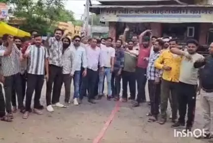 अटरू: समरावता मामले में नरेश मीणा को जमानत मिलने पर जिले में जश्न का माहौल, हुई आतिशबाजी