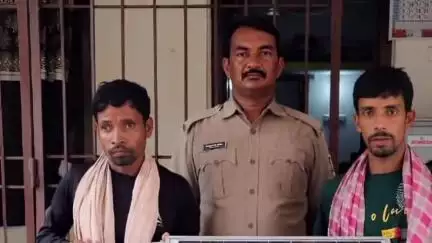 ମହୁଲପାଲି: ଦୁଃଖୁଝାରମୁଣ୍ଡା ଗ୍ରାମ ରୁ ସୋଲାର ପ୍ଲେଟ ଓ ଲାଇଟ୍ ଚୋରି ଅଭିଯୋଗ ରେ ୨ ଜଣକୁ ଗିରଫ କଲା ମହୁଲପାଲି ପୋଲିସ୍