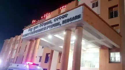 ଦେବଗଡ: ନୂଆ ବାଲିରୋଇ ସ୍ଥିତ ନୂତନ କୋଠାକୁ ଆଜି ଠାରୁ ଜିଲ୍ଲା ମୁଖ୍ୟ ଚିକିତ୍ସାଳୟ ସମ୍ପୁର୍ଣ୍ଣ ଭାବେ ସ୍ଥାନାନ୍ତରିତ