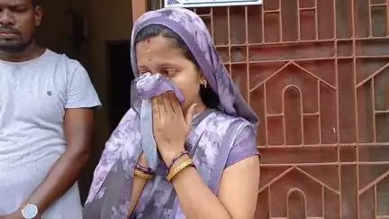 ପୋଲସରା: ବାଲିଛାଇ ସରପଞ୍ଚ ଅନାସ୍ଥାଭୋଟ ଘଟଣା,ମନ୍ତ୍ରୀ ଙ୍କ ଇଙ୍ଗିତରେ ୱାର୍ଡସଭ୍ୟ ମାନଙ୍କୁ ଟଙ୍କା ଦେଇ କିଣା ଯାଇଥିବା ସଙ୍ଗିନୀ ଅଭିଯୋଗ ଆଣିଲେ ସରପଞ୍ଚ
