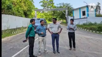 বিলোনিয়া: বিলোনিয়া মহকুমার অন্তর্গত বল্লামুখা থেকে ইউবিসি নগর মার্কেট পর্যন্ত পরিদর্শন করেন জেলাশাসক