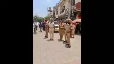 ਮਲੇਰਕੋਟਲਾ: ਮਲੇਰਕੋਟਲਾ ਪੁਲਿਸ ਵੱਲੋਂ ਸ਼ਹਿਰ ਵਿੱਚ ਨਾਕਾਬੰਦੀ ਕਾਰ ਵਾਹਨਾ ਦੀ ਕੀਤੀ ਗਈ ਚੈਕਿੰਗ