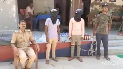 मधेपुर: मधेपुर पश्चिमी पंचायत के मदरसा मोहल्ला में 130 लीटर शराब के साथ दो शराब धंधेबाज गिरफ्तार