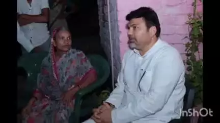सावनेर: बोरगाव बुद्रुक मधील पुराच्या प्रवाहात वाहून गेलेल्या इसमाच्या कुटुंबाला आमदार यांनी दिली भेट