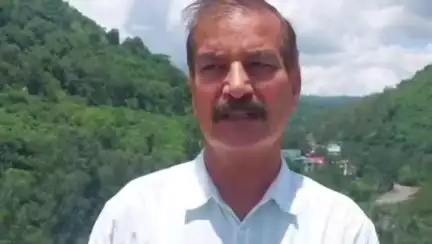 मंडी: नगर निगम मंडी के सनयारड वार्ड में मानसूनी बारिश से रास्ते खस्ताहाल, घरों को बना खतरा: पार्षद वीरेंद्र आर्य