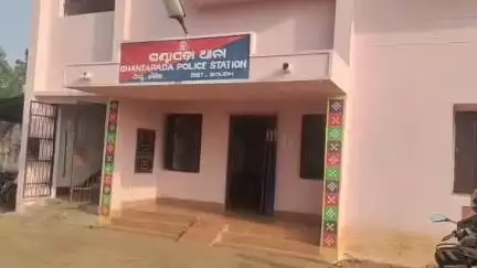 କଣ୍ଟାମାଳ: ନାରାୟଣ ପ୍ରସାଦ ନିକଟରେ ବିପୁଳ ଦେଶୀ ମଦ ଜବତ