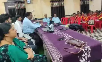 ରାଜଗାଙ୍ଗପୁର: ବଡ଼ଗାଁ ବ୍ଲକ କାର୍ଯ୍ୟାଳୟ ପ୍ରାଙ୍ଗଣରେ ବୁଥ ସ୍ତରୀୟ ଅଧିକାରୀଙ୍କ ପ୍ରଶିକ୍ଷଣ ଶିବିର ଅନୁଷ୍ଠିତ