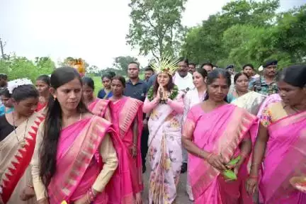मांडर: रघुनाथपुर में आजीविका महिला संयुक्त संकुल प्राथमिक स्वावलंबी सहकारी समिति लिमिटेड की 5वीं आम सभा का आयोजन किया गया