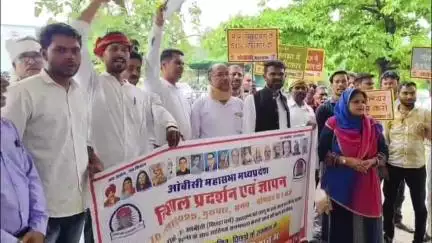 दमयंती नगर: ओबीसी महासभा ने 13% ओबीसी होल्ड व जातिगत जनगणना की मांग के साथ कलेक्टर को ज्ञापन सौंपा