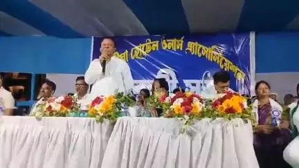 রামনগর ১: নিউ দীঘায় নিউ দীঘা হোটেল ওনার্স অ্যাসোসিয়েশনের জরুরী সভায় উপস্থিত ছিলেন রামনগর বিধানসভার বিধায়ক অখিল গিরি
