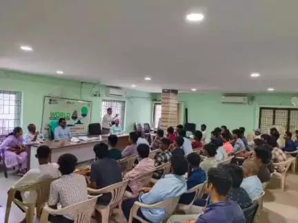 జనాభా పెరుగుదలలో సమతుల్యత పాటించాలి - మై భారత్ జిల్లా యువజన అధికారి మహేందర్ రెడ్డి