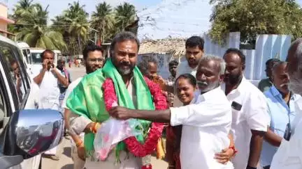 திருப்பூர் தெற்கு: அம்மாபட்டி கிராமத்தில் நியாய விலை கடை அமைக்க பூமி பூஜை செய்து பணிகளை துவக்கி வைத்த MLA மகேந்திரன்