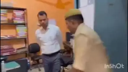 भाटपार रानी: एसपी ने सुरौली थाने का किया औचक निरीक्षण, दिए दिशा निर्देश