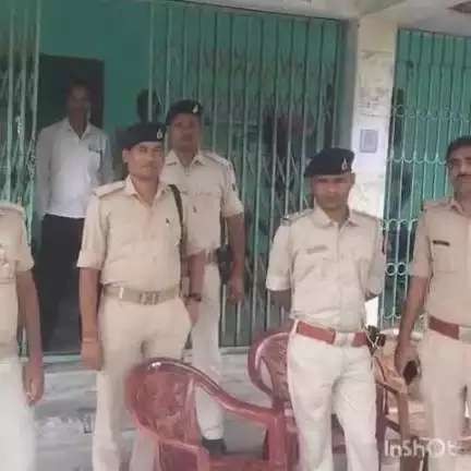 नरपतगंज: नरपतगंज निर्वाचन भवन में उपचुनाव में रेवाही से बीवी शबनम 67 वोटों से जीतकर बनी सरपंच