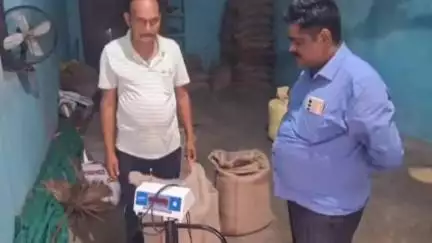 ପାଲଲହଡା: ବୁରୁକୁନା ପଞ୍ଚାୟତରେ ରାସନ ବିତରଣ କେନ୍ଦ୍ର ପରିଦର୍ଶନ କଲେ ରାଜ୍ୟ ଖାଦ୍ୟ ଆୟୋଗ ଅଧ୍ୟକ୍ଷ