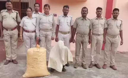 ଢେଙ୍କାନାଳ ସଦର: ଜିଲ୍ଲାର ବିଭିନ୍ନ ସ୍ଥାନରେ ଅବକାରୀ ବିଭାଗର ଚଢ଼ାଉରେ ୬ଜଣ  ବ୍ୟବସାୟୀ ଗୀରଫ