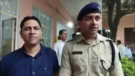 दतिया नगर: शहर के श्री पीताम्बरा पीठ मंदिर के पास अतिक्रमण हटाने की कार्रवाई, कलेक्टर व एसपी ने जारी किया वीडियो