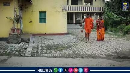 मेले में साथ लाये बच्चे को अकेला न छोड़े, ना ही उसे इधर-उधर जाने दें..
