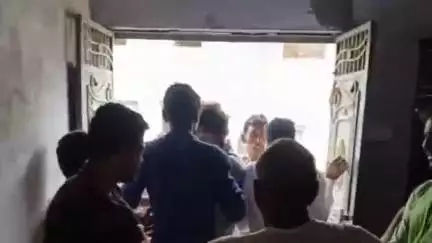 सीतामऊ: खूंटी गांव में आंगनबाड़ी कार्यकर्ता के साथ घर में घुसकर मारपीट, वीडियो वायरल, पुलिस जांच में जुटी