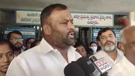 ఫోటోగ్రాఫర్‌పై దాడి చేసింది ఎంతటి వారినైనా ఉపేక్షించేది లేదు: జిల్లా ఇంఛార్జి మంత్రి మండిపల్లి రాంప్రసాద్రరెడి