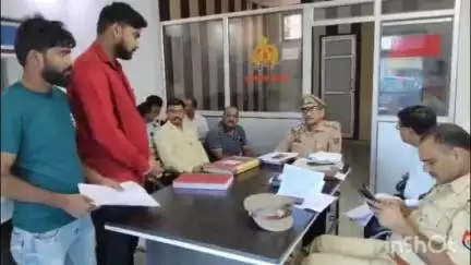 छिबरामऊ: कोतवाली में संपूर्ण समाधान थाना दिवस का आयोजन, नायब तहसीलदार ने फरियादियों की समस्याएं सुनीं