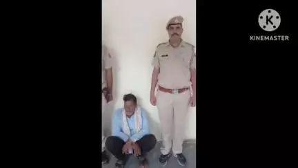 सवाई माधोपुर: सवाई माधोपुर थाना मान टाउन ने अवैध बजरी परिवहन करते ट्रैक्टर-ट्रॉली को किया ज़ब्त, चालक को किया गिरफ्तार