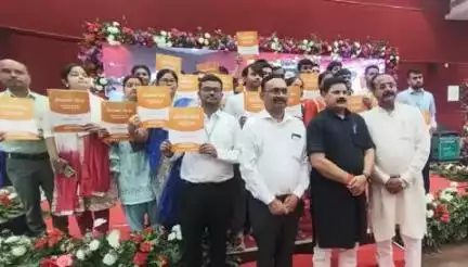 आज रोजगार मेला में 109 अभ्यर्थियों को नियुक्ति पत्र सौंपा गया।
#Rozgar mela