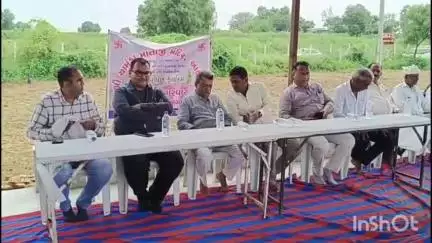 આકેસણ ખાતે ધારાસભ્યની ઉપસ્થિતમાં વૃક્ષારોપણ કાર્યક્રમ યોજાયો