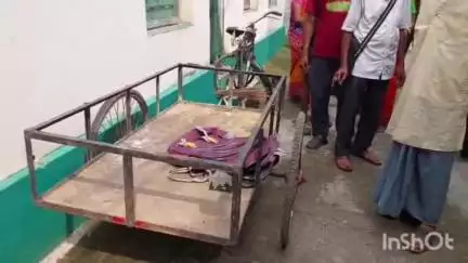 বর্ধমান ১: বর্ধমান পৌরসভার ময়লাতোলার গাড়ি করে দুঃসাহসিক চুরির ঘটনায় চাঞ্চল্য ছড়ালো শহর বর্ধমানের ভাতছালা এলাকায়