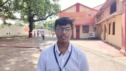बिलासपुर में आयोजित रोजगार मेला में नियुक्ति पत्र पाकर प्रफुल्लितरेल परिवार का एवं माननीय प्रधानमंत्री जी का आभार व्यक्त करता अभ्यर्थी