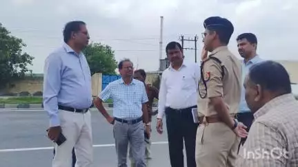 शाहजहांपुर: जिलाधिकारी ने कावड़ रूट का किया निरीक्षण, कहा- श्रद्धालुओं को न हो कोई असुविधा; दिए सख्त निर्देश