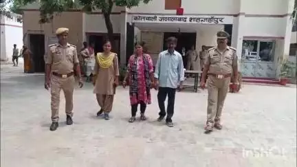 जलालाबाद: जलालाबाद पुलिस ने दो गांजा तस्करों को किया गिरफ्तार, एक आरोपी फरार, 2 किलो 600 ग्राम गांजा बरामद