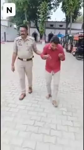 #पीलीभीत S.S. हॉस्पिटल में हिंदू धर्म की बहन का नहाते हुए आपत्तिजनक वीडियो बना रहा था म्लेच्छ।
पुलिस अच्छे की सेवा