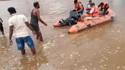 मझौली: मड़वास तहसील में गोपट नदी में नहाते समय लड़का बहा, पुलिस को सूचना, गोताखोरों ने शुरू किया बचाव अभियान