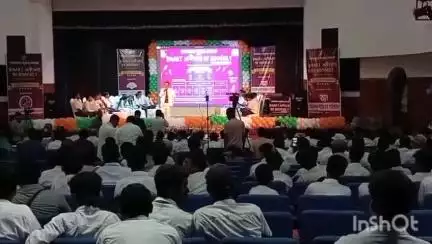 চুঁচুড়া-মগরা: চুঁচুড়া রবীন্দ্রভবনে আয়োজিত হলো স্মার্ট মাইন্ডস অফ হুগলি উপস্থিত পুলিশ সুপার ও পুলিশ কমিশনার