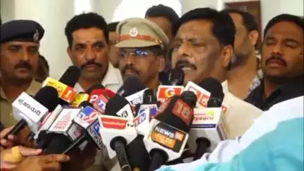 ಮೈಸೂರು: ಸಿಎಂ ಬದಲಾವಣೆ ವಿಚಾರ ಚರ್ಚೆ ಅಪ್ರಸ್ತುತ: ಜಿಲ್ಲಾ ಉಸ್ತುವಾರಿ ಸಚಿವ ಡಾ. ಹೆಚ್ ಸಿ ಮಹದೇವಪ್ಪ