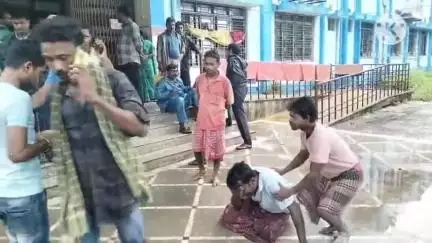খানাকুল ১: স্কুল থেকে বাড়ি ফেরার পথে বজ্রপাতে মৃত্যু হলো হাজীপুর ইউনিয়ন হাই স্কুলের অষ্টম শ্রেণীর ছাত্রীর