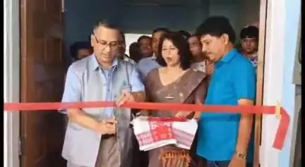 বৰপেটা: জিলা পুথিভঁৰালত অন্বেষণ অধ্যয়ন নামৰ কেন্দ্ৰ এটি মুকলি কৰে সাহিত্য অকাডেমি অনুবাদ বঁটা প্রাপক দিগন্ত বিশ্ব শৰ্মাই