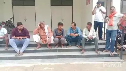 संडीला: संदिग्ध परिस्थितियों में महिला ने खाया जहरीला पदार्थ, इलाज के दौरान हुई मौत, बीकापुर गांव की रहने वाली थी महिला