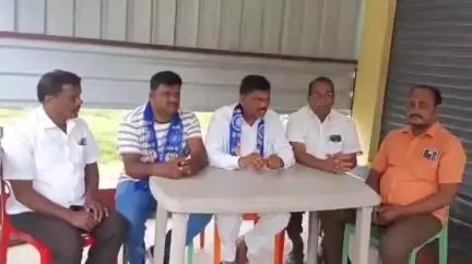 సంగారెడ్డి: రైతుల నుంచి బలవంతంగా భూములు తీసుకోవద్దు: ఆల్ ఇండియా అంబేద్కర్ యువజన సంఘం జిల్లా అధ్యక్షుడు దుర్గాప్రసాద్